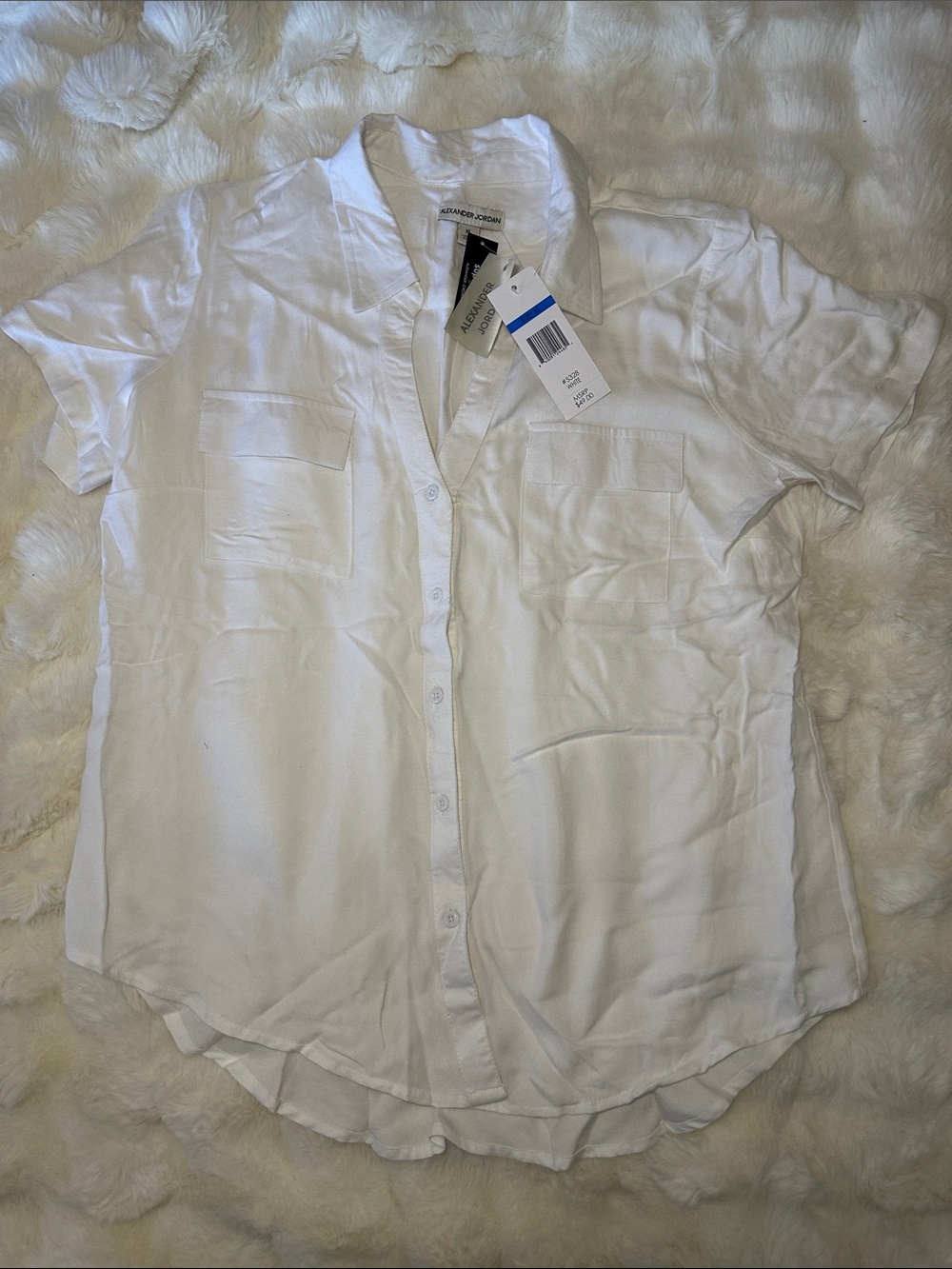 Women’s White Short-Sleeve Button-Down Shirt